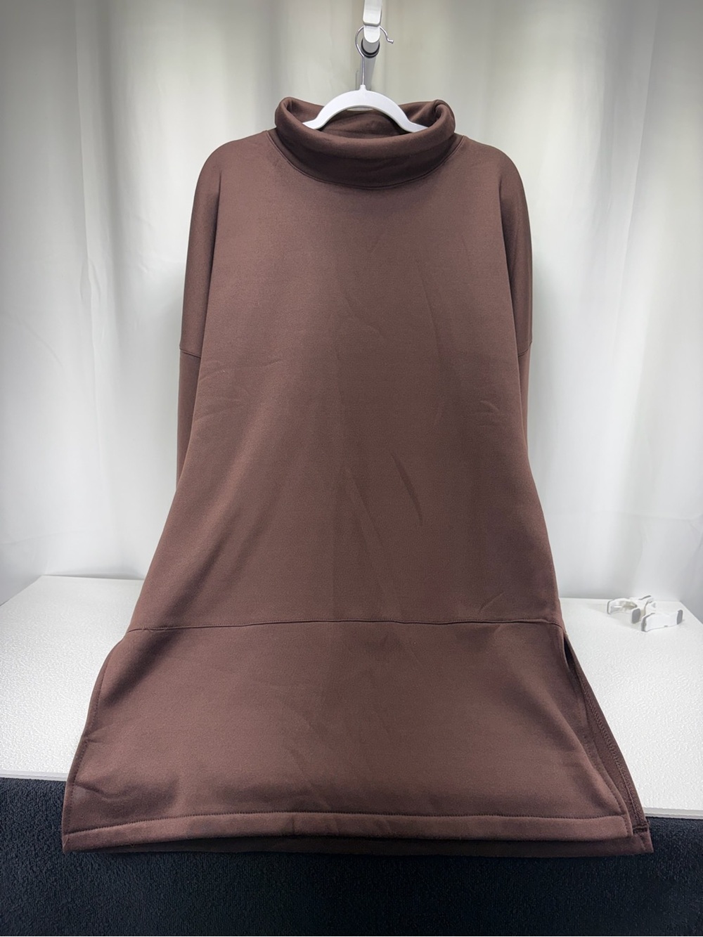 Relaxed Turtleneck Tunic Top in Brown 4608